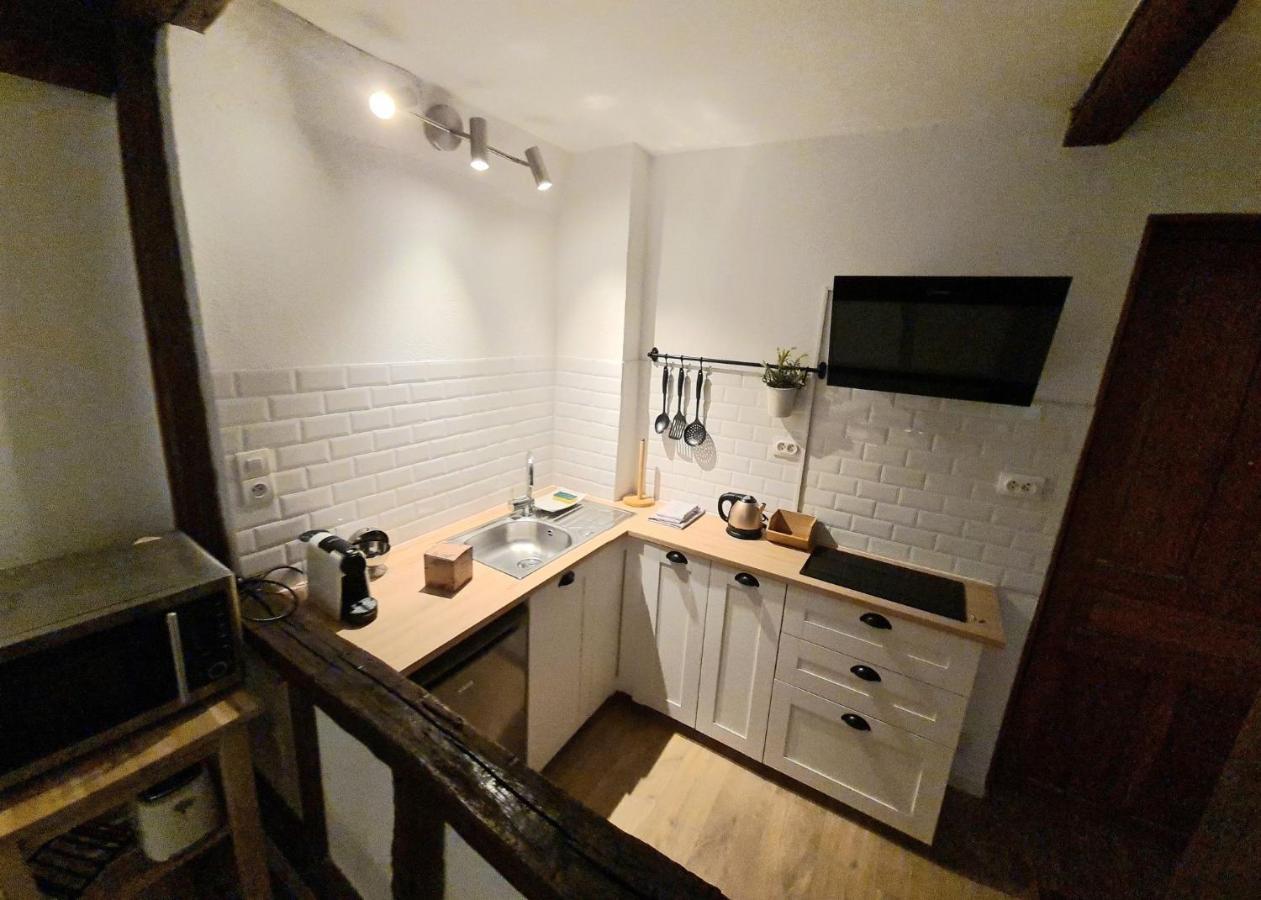 Appartement Chez Saint Frobert - HYPER CENTRE - BOUCHON à Troyes Extérieur photo
